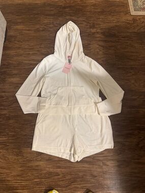 Juicy Couture Ivory/Cream Hooded Romper